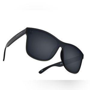 Shady Rays brand new never worn HighRise polarized non mirrored sunglasses